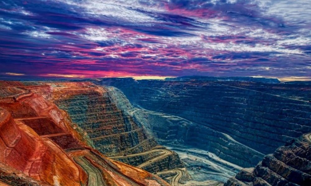 Consultoria Assessoria em Mineração